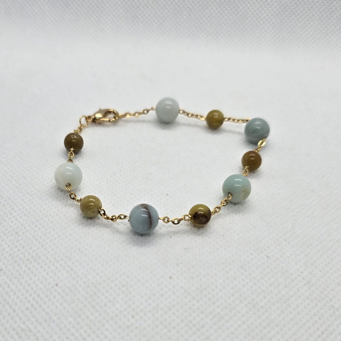 Bracelet en métal et perles