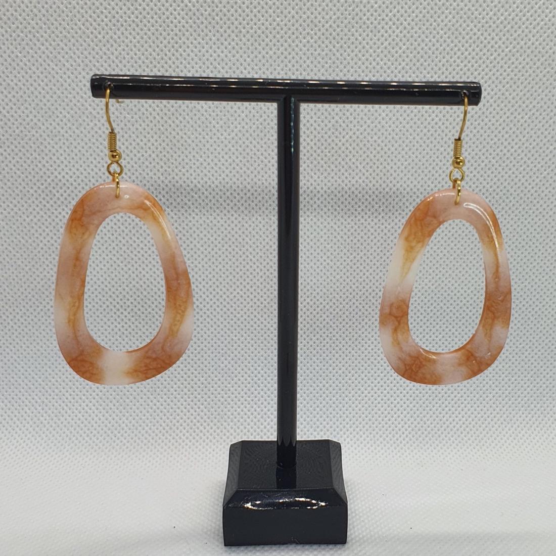 Boucles d'oreilles en résine