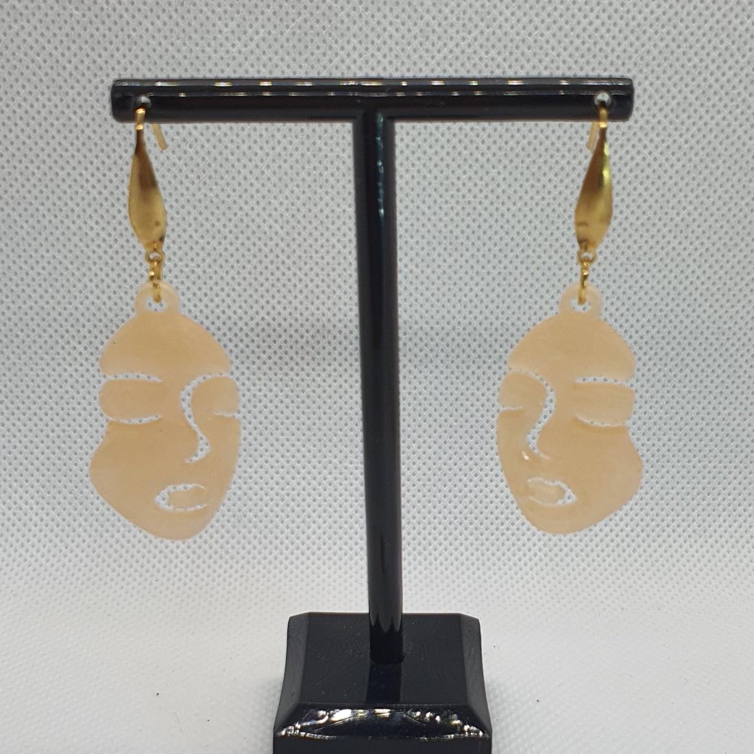 Boucles d'oreilles en résine