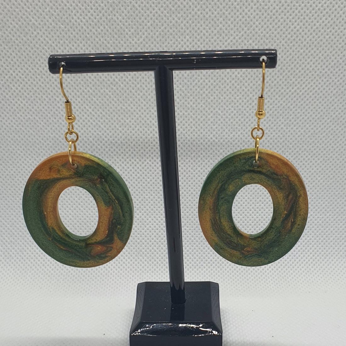 Boucles d'oreilles en résine