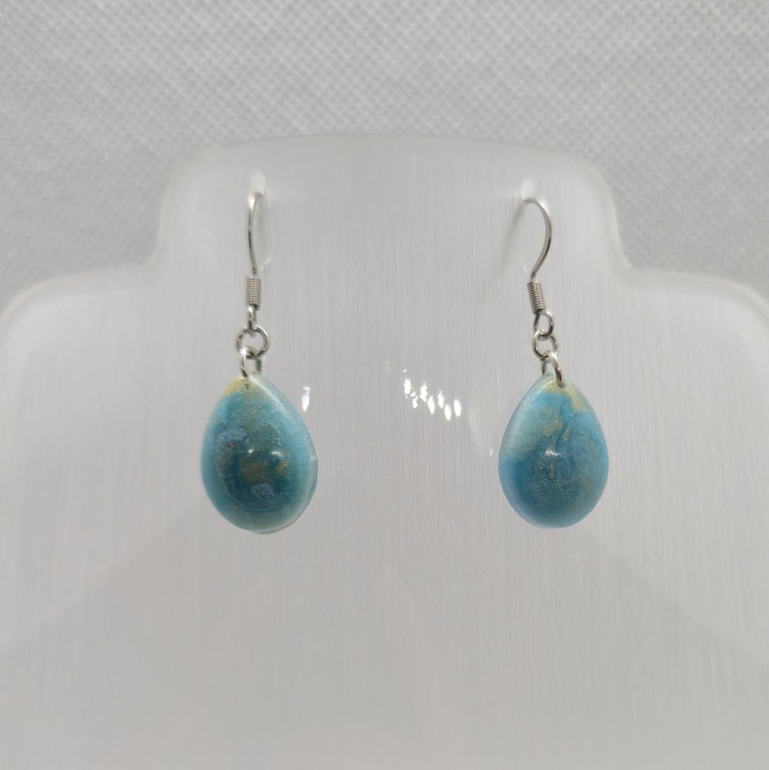 Boucles d'oreilles en résine