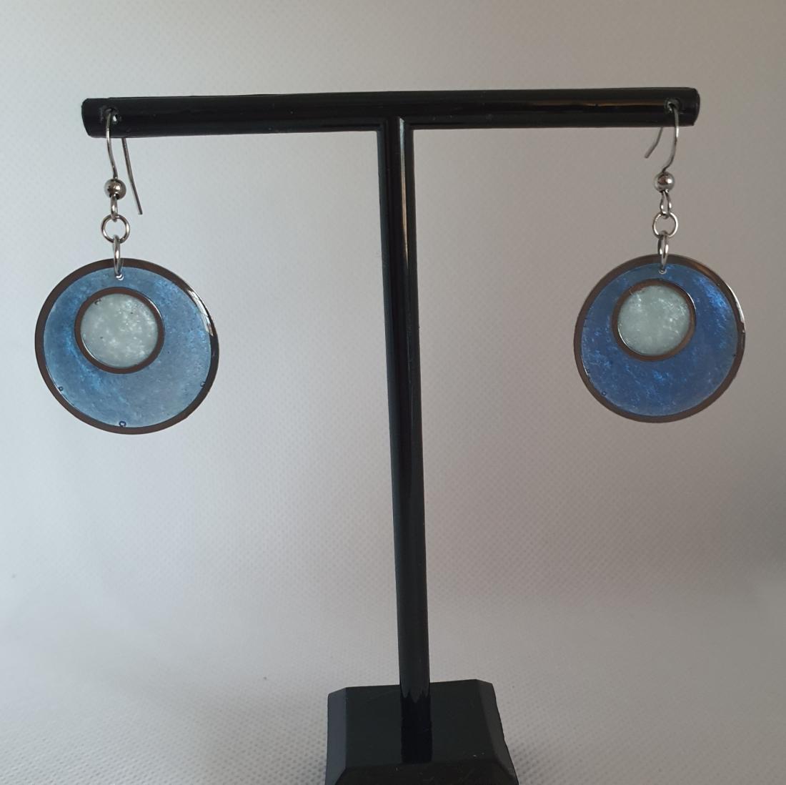 Boucles d'oreilles en résine et métal