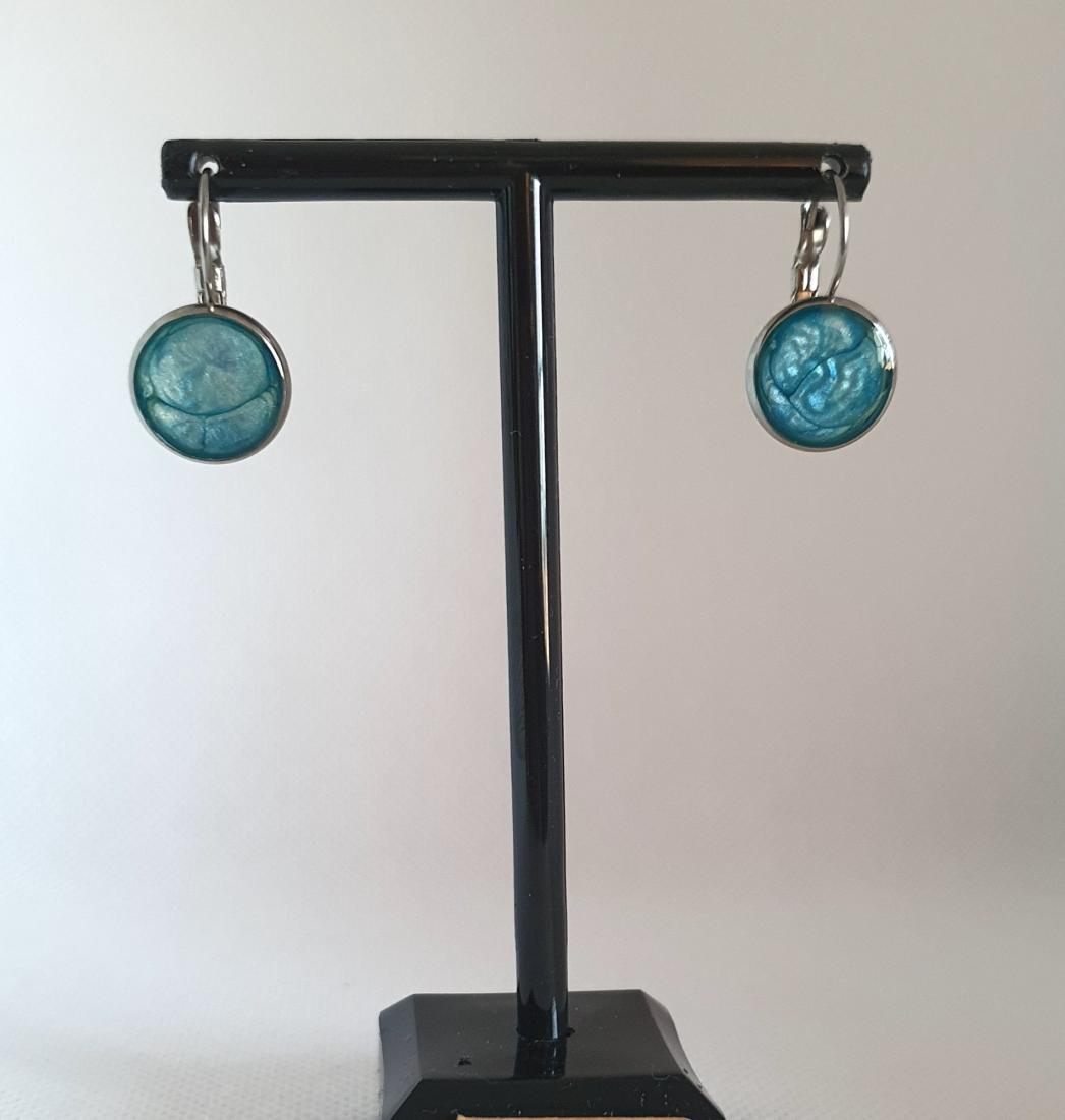 Boucles d'oreilles en résine et métal