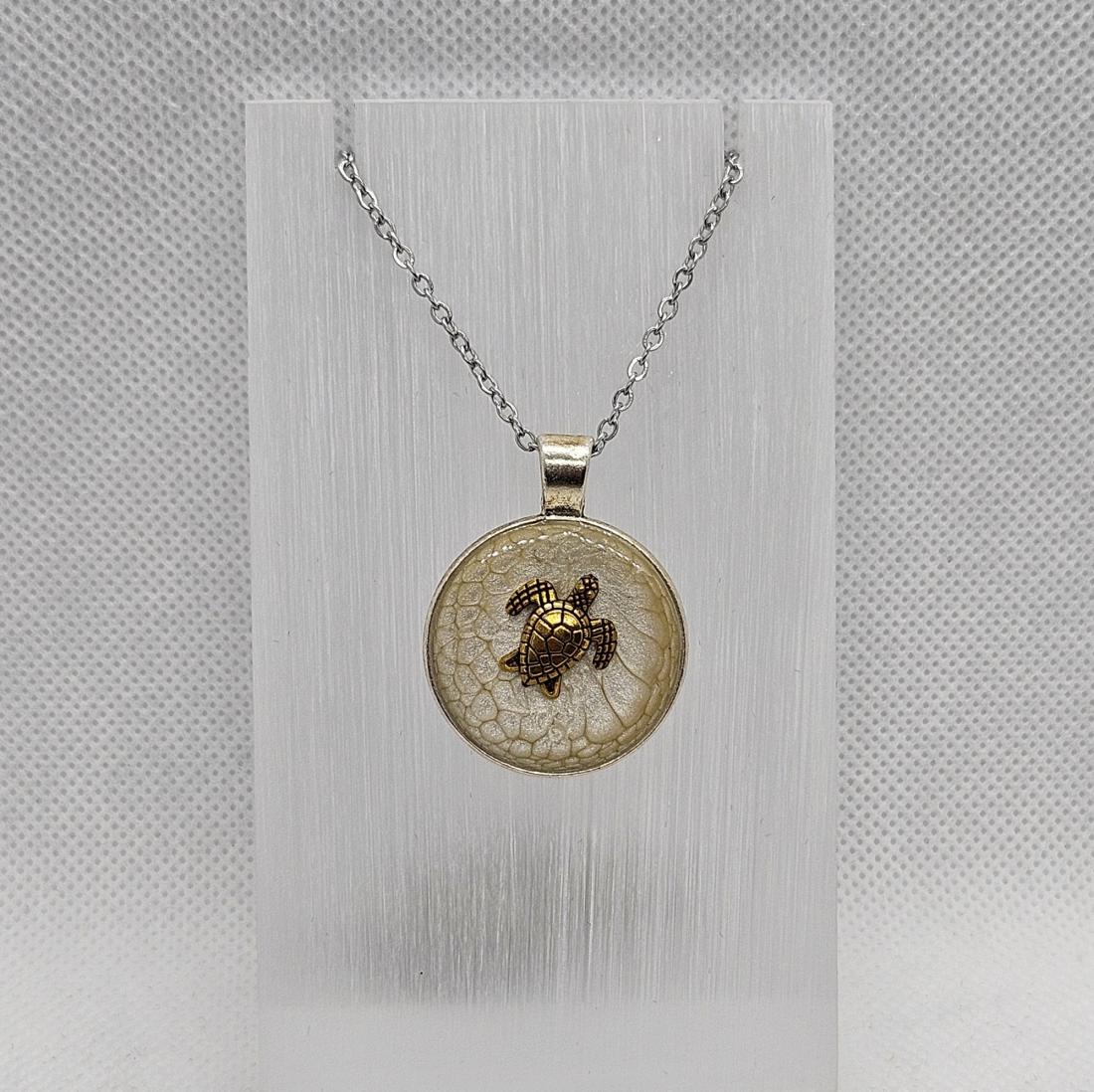 Pendentif breloques.