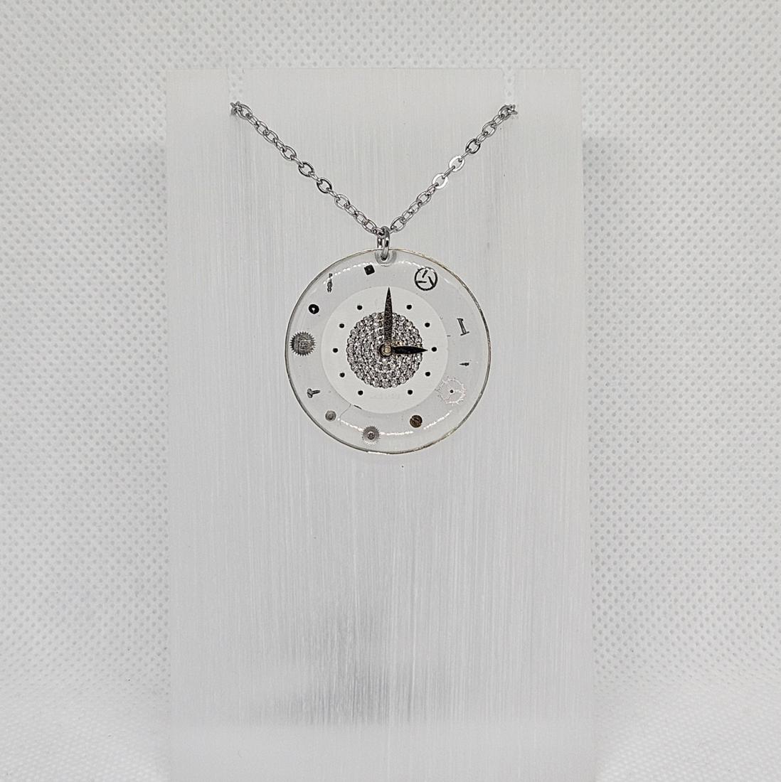 Pendentif breloques.