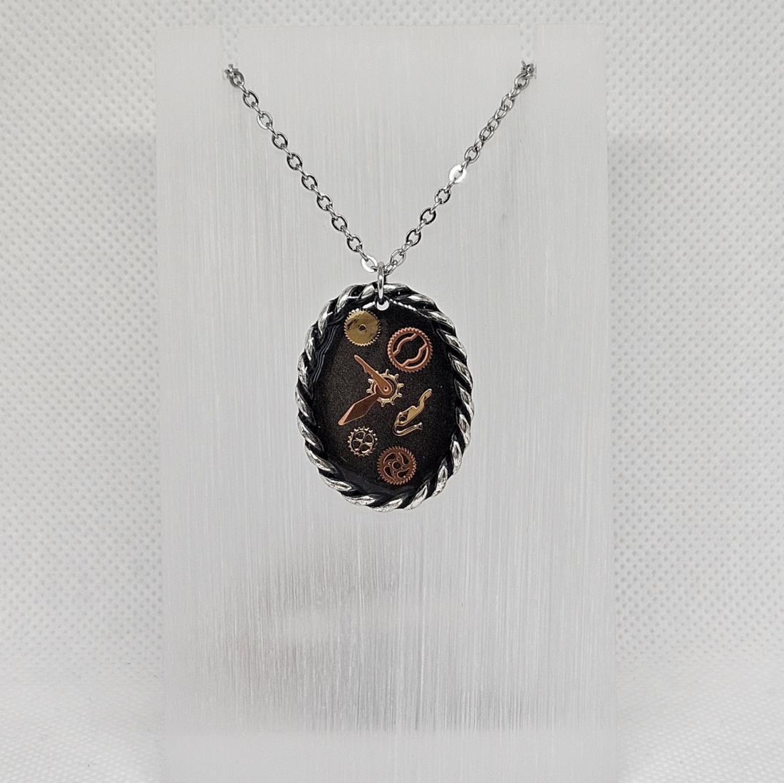 Pendentif breloques.