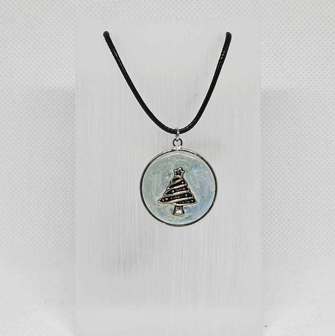 Pendentif breloques.