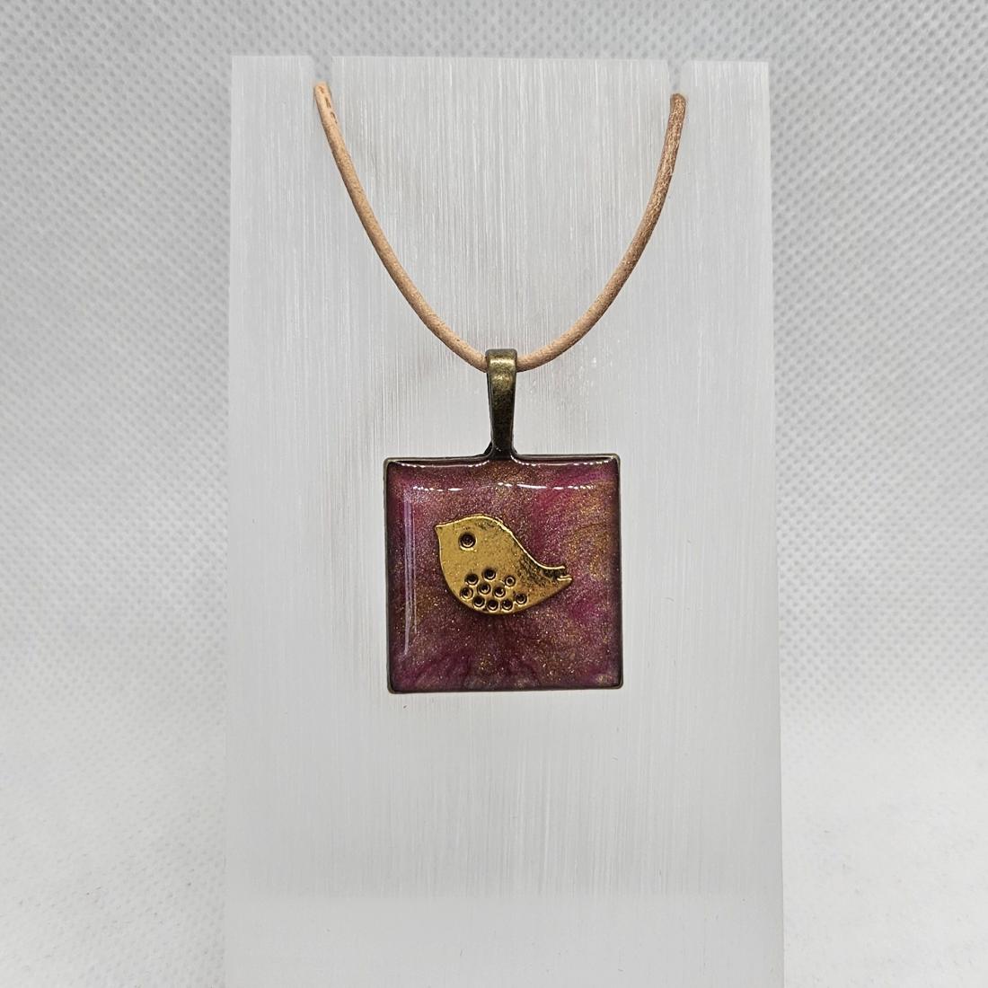 Pendentif breloques.